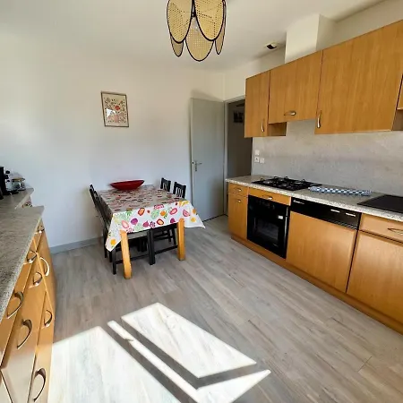 Maison Spacieuse Au Calme Avec Jardin Et Parking Дом отдыха